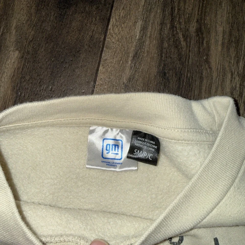Chevorlet Camaro‎ Creme Crew Neck Pullover Sweater Graphic Print GM Men's Size S